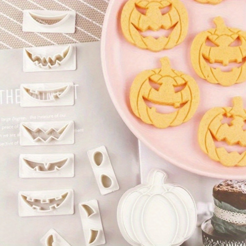Set di 13 Tagliabiscotti a For - Pumpkin Lantern Halloween recensione e prezzo